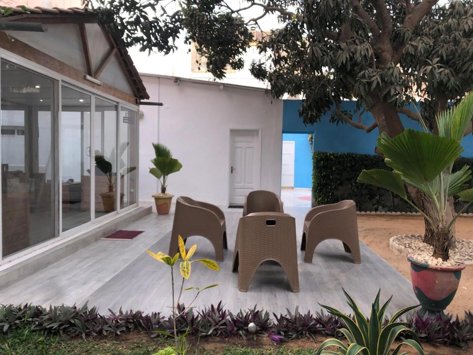 Villa Luxueuse A Ouakam داكاغْ المظهر الخارجي الصورة